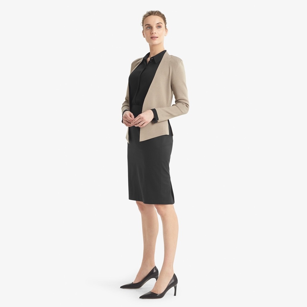MM Lafleur Sz S The Woolf Jardigan in Taupe Pearl
